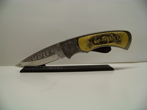 Knife-Display-Stand-Knife-Rack-Made-in-the-USA-Fixed-or-Folding-Blade-I
