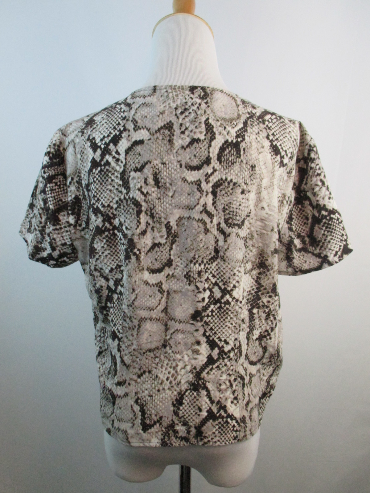 BCBGMAXAZRIA 100% Silk Multi-Color Python Print F… - image 7