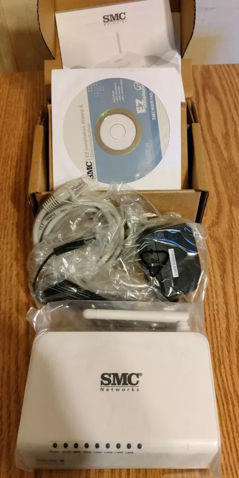 SMC BARRICADE SMCWBR14S-N4 150Mbps 4-port Wireless Broadband Router New OEM - Image 2 of 2