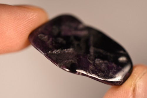 *SUGILITE* Tumbled Stone 3.3cm 8.6g Natural Stone - Picture 5 of 17