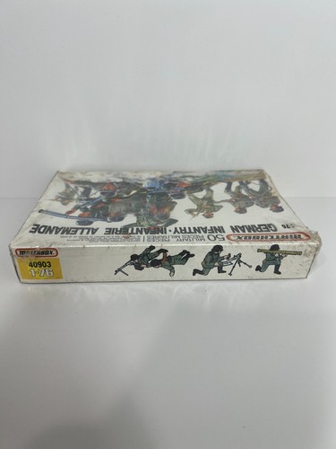Matchbox WWII German Infantry 1:76 Scale Plastic Model Kit 40903 50 pieces 1989 - Picture 4 of 6