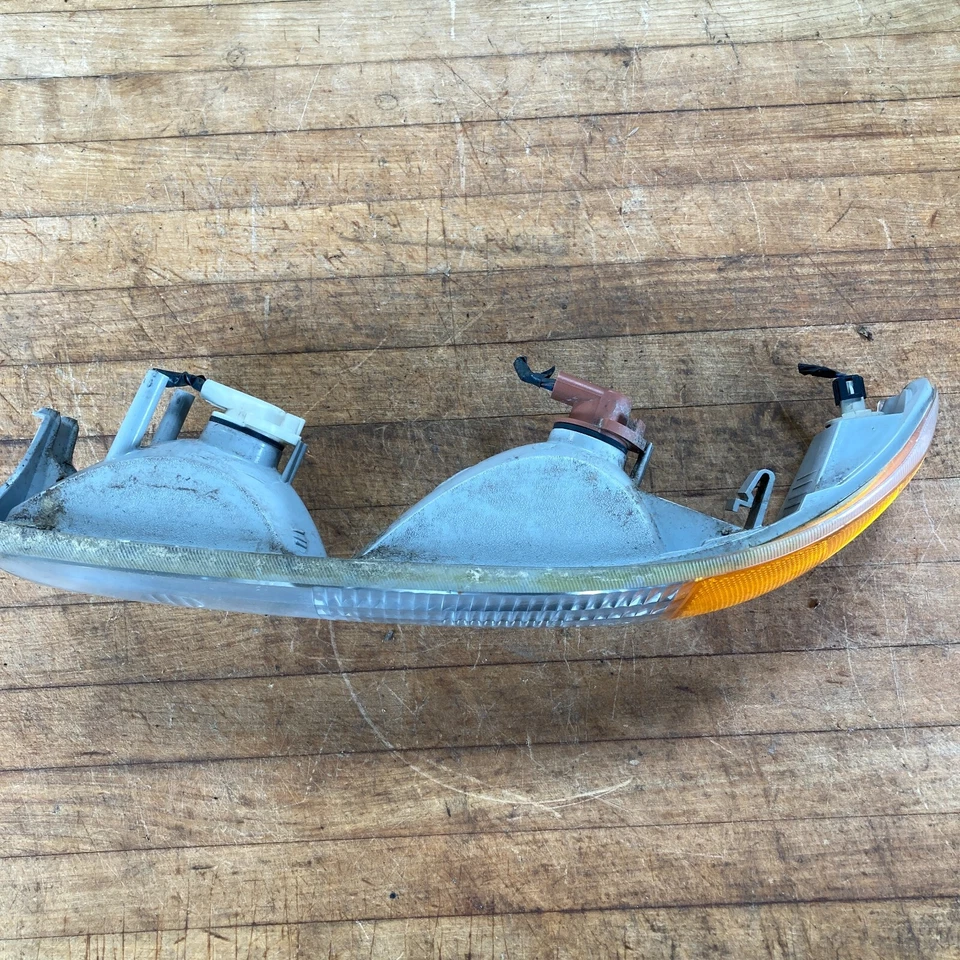 Chevrolet Tahoe 2000-2007 luz intermitente pasajero delantero derecho lámpara 16525194 Foto 3 de 4