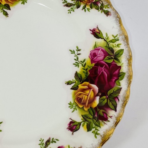 Royal Albert Old Country Roses Trio tazza da tè con piedi, piattino, piatto per pane e burro - Foto 7 di 12