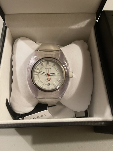 Gucci Unisex Sync 137 series watch 33mm YA1371109(White) - Picture 2 of 16