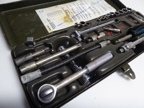 Knarrenkasten Ratschenkasten Hermes  1/4 Zoll 32-teilig Bundeswehr K43 - Bild 1 von 3