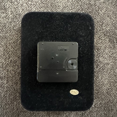 Elysees LOUI MICHEL CIE 3½x5 PHOTO & QUARTZ CLOCK Brown Leather DESK FRAME - Picture 4 of 5