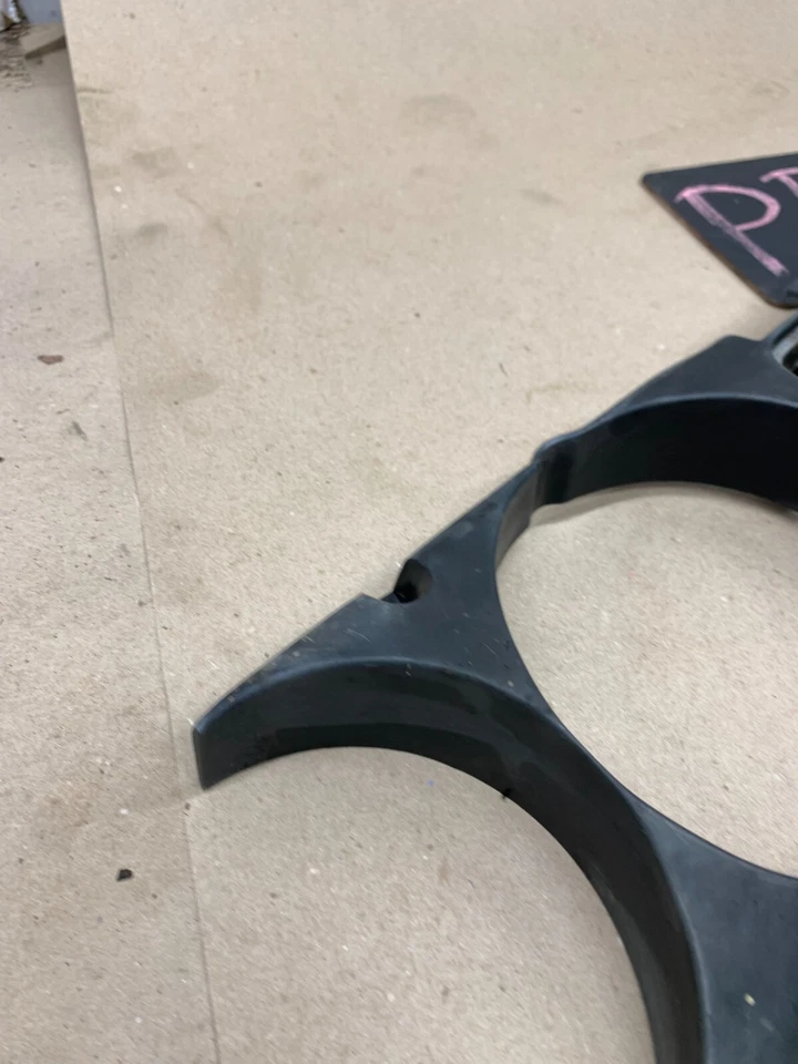 76-78 1977 1978  1979 HONDA ACCORD GRILL PLASTIC TRIM COVER FRONT 62301-671-010 - Image 3 of 4