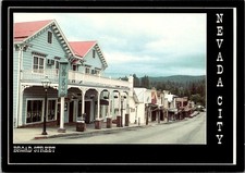 Nevada City California Broad Street View Continental Postcard A338