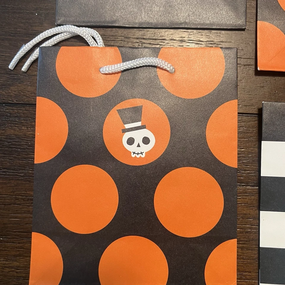 Bolsas de regalo de Halloween Hallmark 6 unidades nuevo diseño calavera calabaza Foto 3 de 4