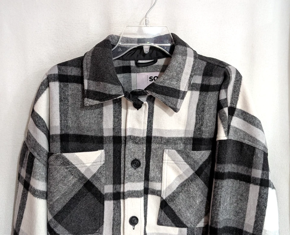 SO Juniors' Grey/Black/White Plaid Oversized Button-Up Shacket - Size L - NWT - Image 3 of 4