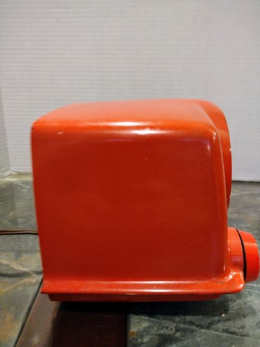 1951 Vintage CROSLEY BULLSEYE AM Tube BAKELITE RADIO 11-103 U Red Orange - Picture 5 of 22