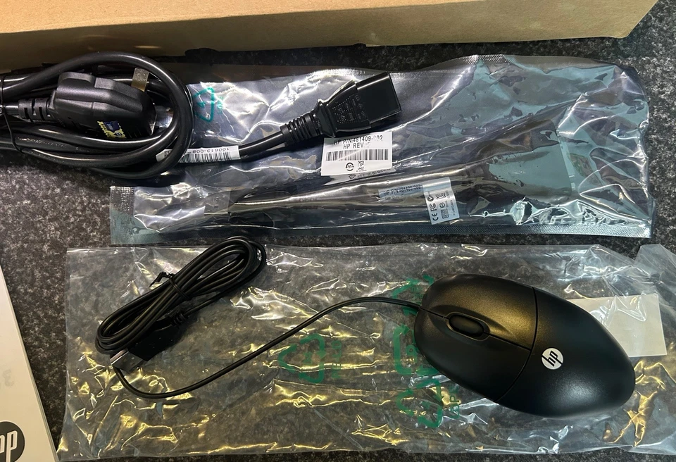 HP Keyboard And Mouse. USB. Comes With Kettle Power Lead. Never Removed From Box - Image 2 of 4