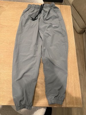 Nike Form Men's Dri-FIT Tapered Versatile Pants Nylon Smoke Grey size Small S