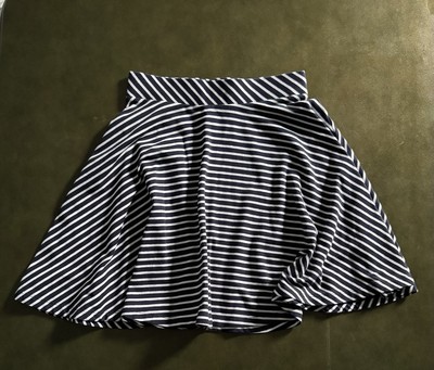 SO Summer Stripe Elastic Waisted Blue White Circle Skirt size Small