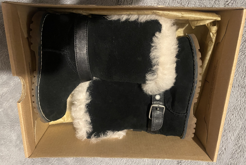 Child’s Girl UGG T Nessa Boots Size 6 UK EU 38 Black Worn Twice Boxed RRP £99 - Picture 3 of 6