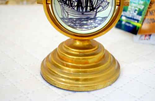 Exquisite Brass Tabletop Clock with Classic Roman Numerals , Elegance Home Decor - Picture 6 of 10