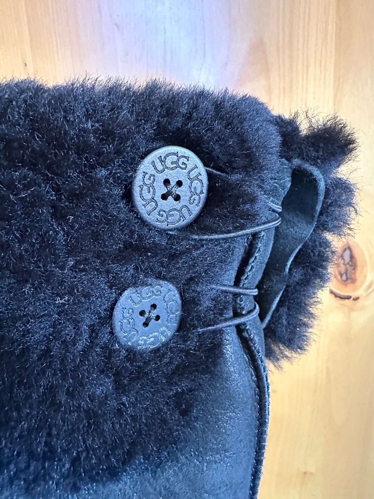 UGG OVER THE KNEE BAILEY BUTTON  BOMBER BOOTS 8 HOLOGRAM  Tall EUC Fur RARE image 2