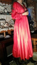 VTG SHADOWLINE SILKY RED SHIMMER PEIGNOIR LINGERIE ROBE SZ MEDIUM LACE TRIM