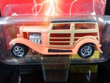Johnny Lightning "Dan Fink's Speed Wagon" - Red Card Series  