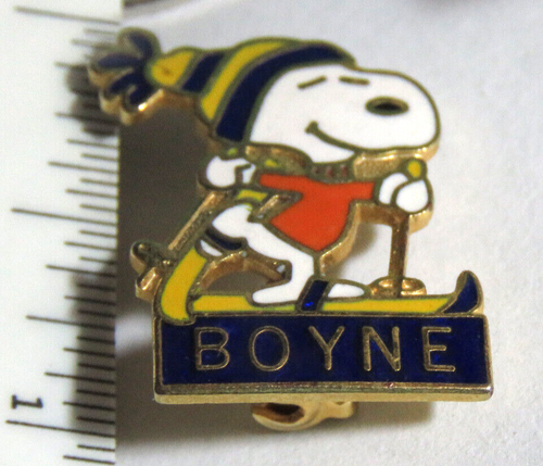 Boyne Ski Resort Michigan Snoopy Ski Pin - Picture 2 of 3