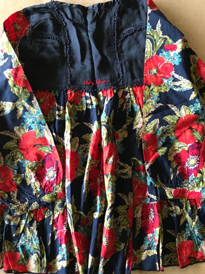 Vestido/túnica Elaine et'lena novo com etiquetas meninas tamanho 6 azul marinho com LINDA estampa colorida detalhada - Imagem 3 de 4