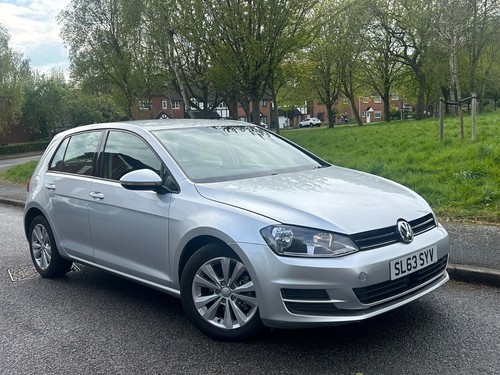 VW GOLF 1.6 TDI BLUEMOTION AUTOMATIC DSG GEARBOX ***** LOW MILLAGE **** - Picture 8 of 14