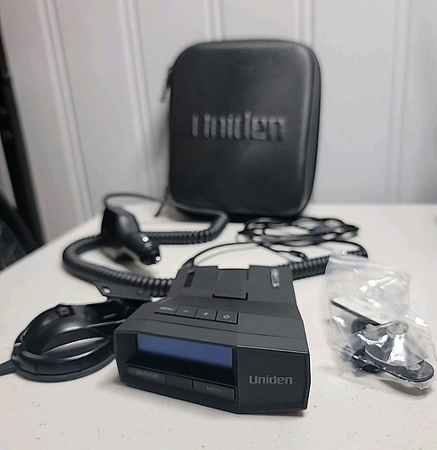 UNIDEN R8 Extreme Long-Range Radar/Laser Detector Dual-Antennas