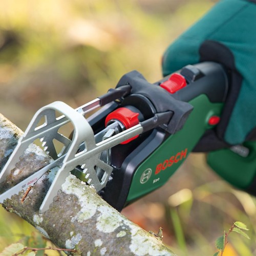 BOSCH Cordless Saw (18V2.5Ah battery and charger included) KEO118 - Picture 3 of 5