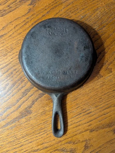 Wagner Ware - Vintage 6 1/2 inch Cast Iron Skillet - Made In the USA