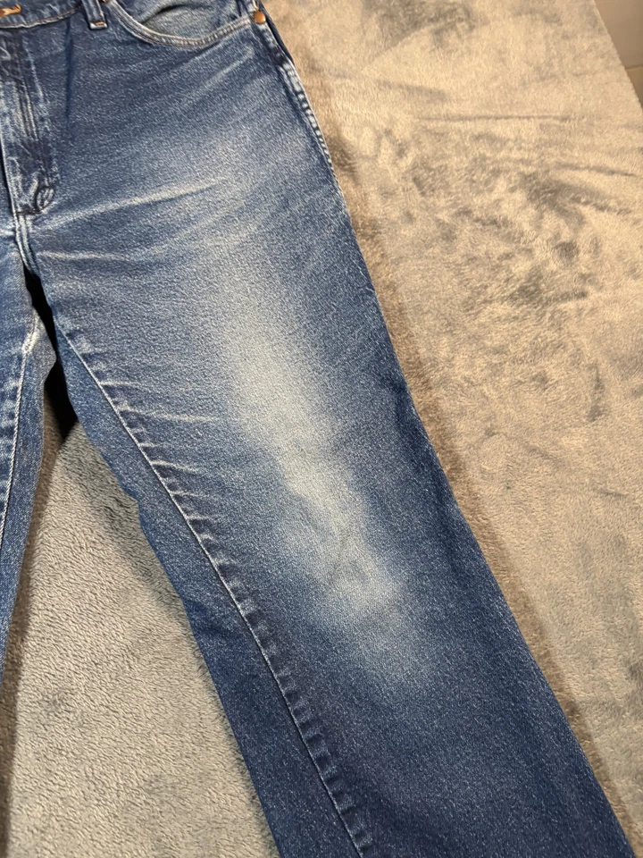 Jeans Wrangler Para Hombres 36x30 Azul Vaquero Bootcut Pierna Denim Western Boho Excelente Desteñido Foto 2 de 4