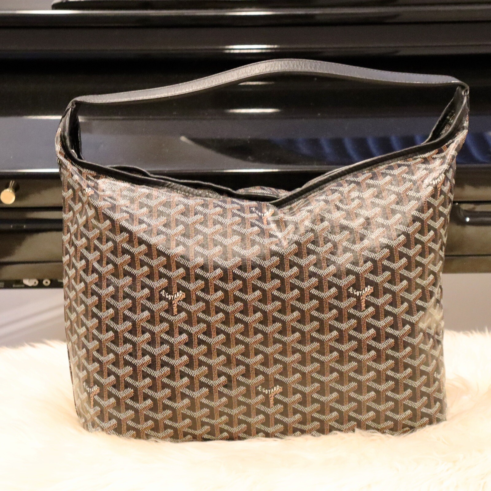 goyard hobo