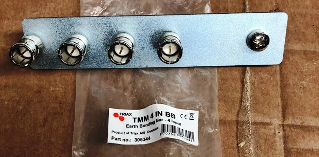 Triax 349802 Cable Splitter Metallic Cable Répartiteur/Combiner – Cable Splitters Or Combiners (Metallic, Type F, 53 Mm, 16 Mm, 52 Mm, 53 Mm