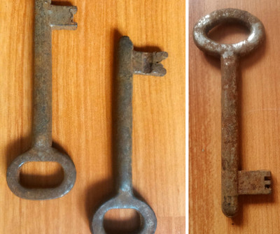 Authentic Skeleton Key Antique Vintage Rusty Iron 93mm Steampunk ONE KEY