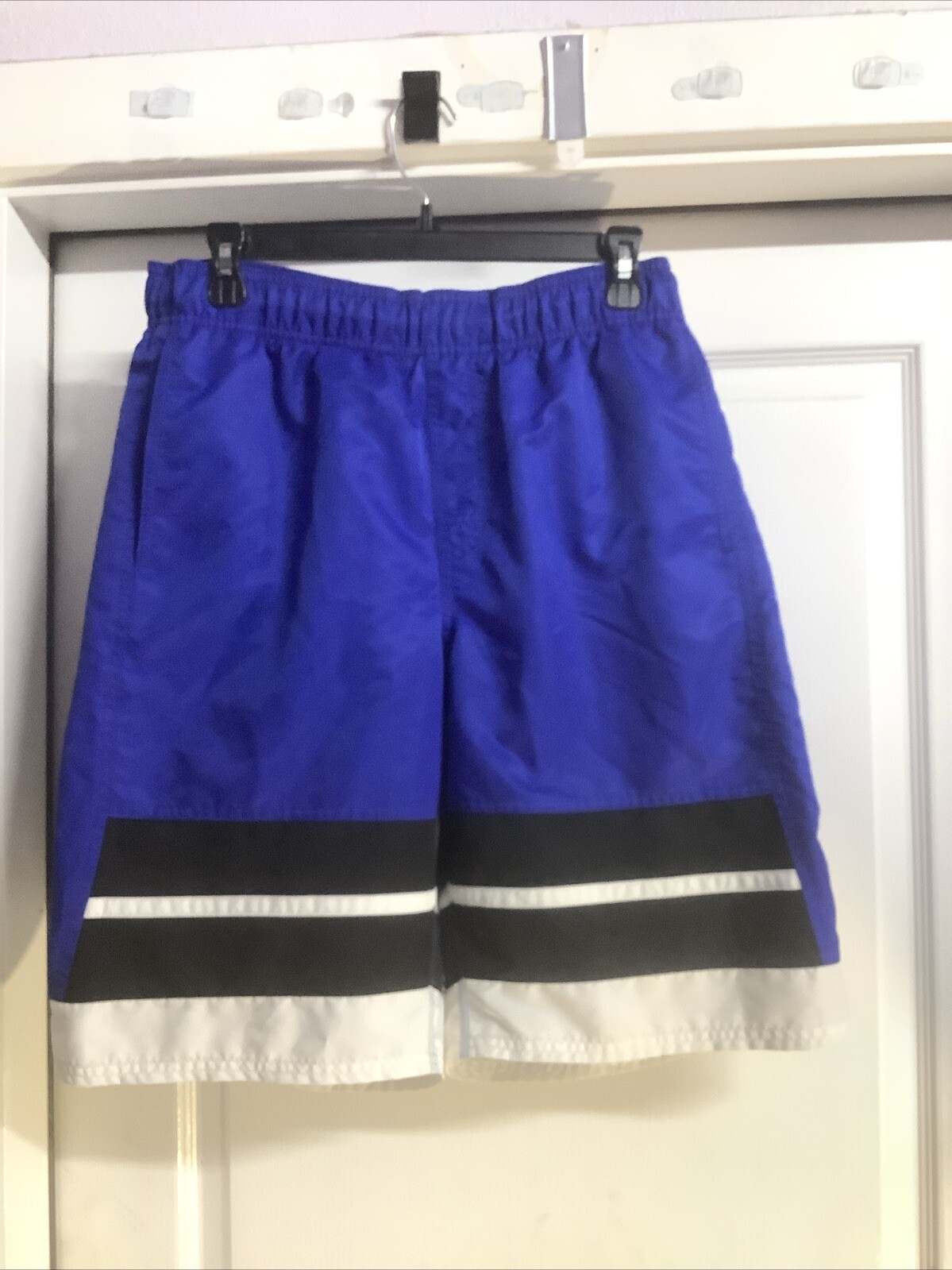 Picture 1 of 10