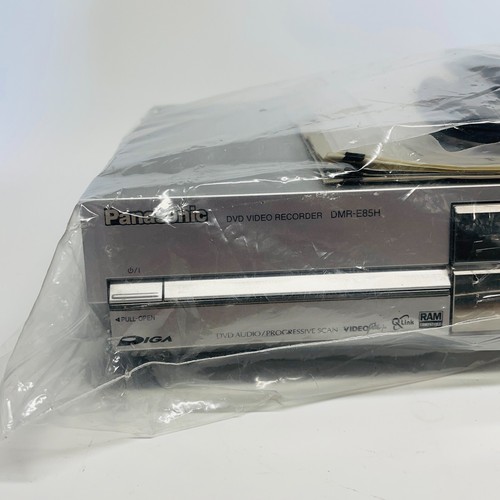 Panasonic DMR-E85H DVD Video Plus + Recorder HDD & DVD Vintage Retro Unit - Picture 2 of 5