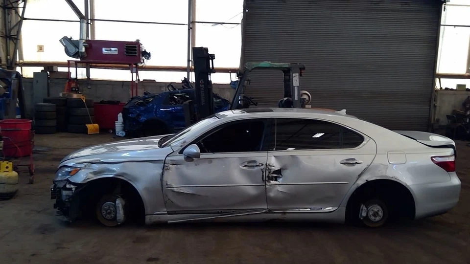 Chassis ECM Suspension Stabilizer Control Front Fits 08-09 LEXUS LS600HL 6357001 - Image 3 of 4