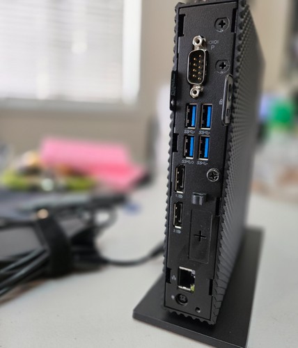 Dell Wyse 5070 Pentium N11D J4105 @1,5 GHz 4 Go RAM 16 Go SSD WIFI-NO OS avec support - Photo 2/4