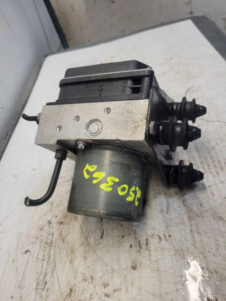 Anti-Lock Brake Part AWD Quattro Convertible Opt 1AT Fits 10-12 AUDI A5 1660928 - Image 4 of 4