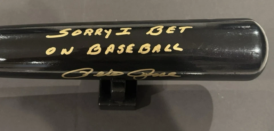 Pete Rose Cincinnati Reds Autographed “Im Sorry I Bet On Baseball” Inscription. - Image 3 of 4