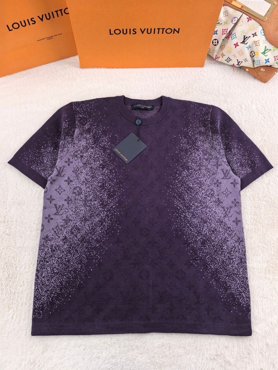 Louis Vuitton Monogram Knit Tee Shirt L