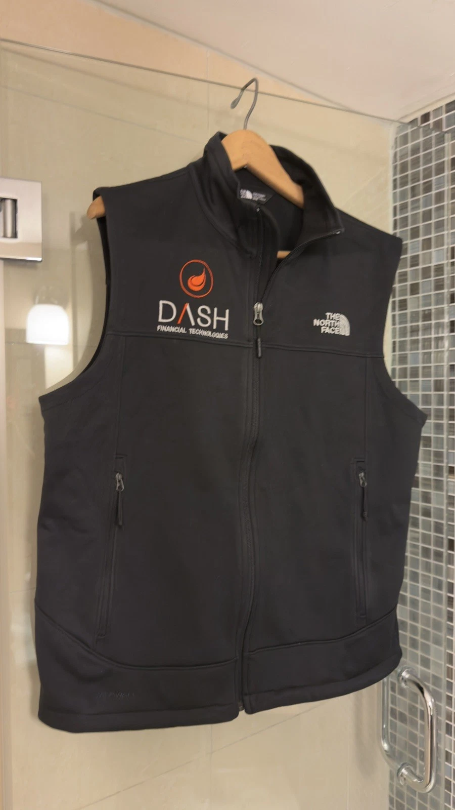 North Face WindWall Softshell Vest Men’s Medium Black Full Zip