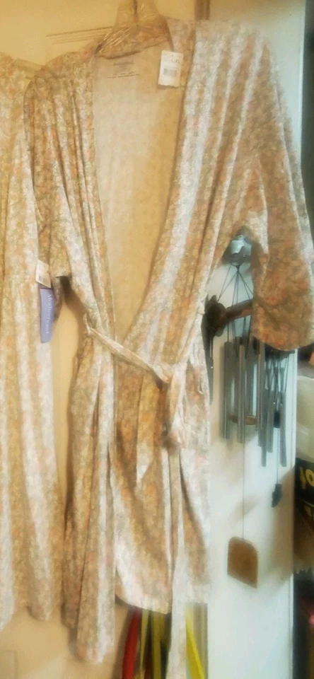 NEW Motherhood Maternity Floral 3 In 1 Nightgown & Robe Set Womens Size L/XL NWT - Image 3 of 4