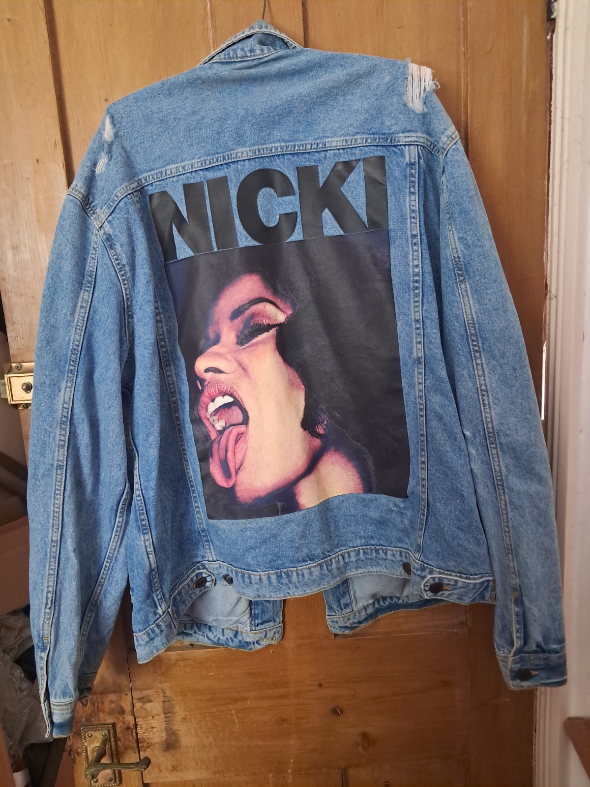 Picture 1 of 4