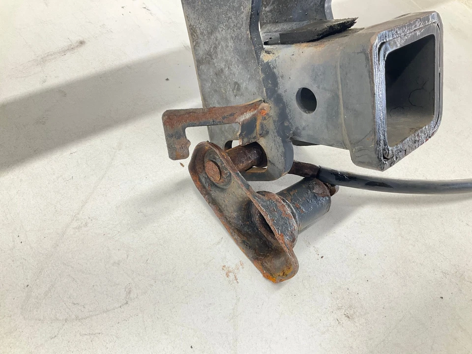 Enganche de remolque Ford Transit Connect 14-23 Foto 2 de 4