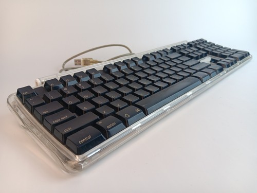Apple Pro Silver/Black/Clear USB Keyboard M7803 MAC, Wired, 2000