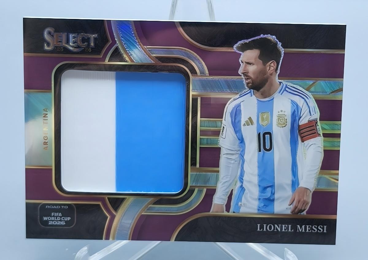 2025-26 Select FIFA World Cup Lionel Messi Jumbo Swatches Patch Purple Prizm /99