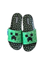 Boy  s Minecraft Slides Slipper Sandals Shoe Size 2/3 NWT Stylish Shoe