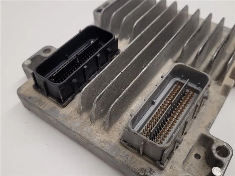 08-09 Módulo de Control Electrónico ECM Motor CHEVY CORVETTE Z06 12612384 Foto 3 de 4