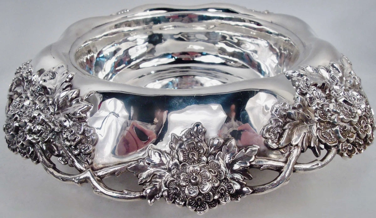 Tiffany & Co. Antique US Sterling Silver Bowls 1900-1940 for sale