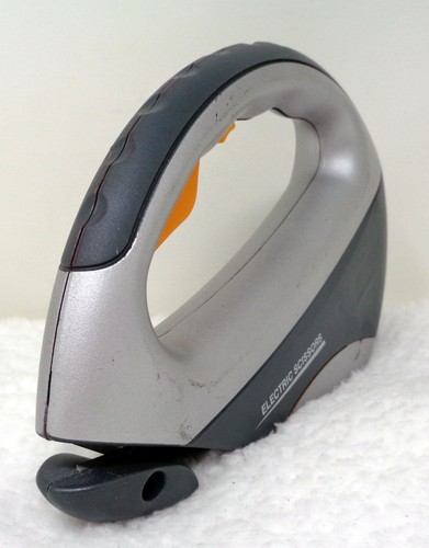 Battery-Operated Electric Scissors - Picture 2 of 4